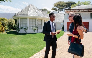 Are Estate Agents Still Relevant in the Age of AI?